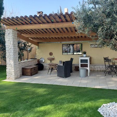 La Maison 1440 LʼIsle-sur-la-Sorgue Eksteriør billede