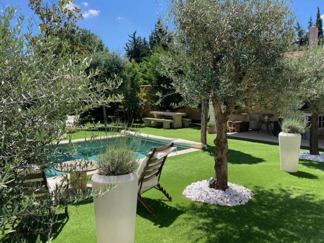 La Maison 1440 LʼIsle-sur-la-Sorgue Eksteriør billede